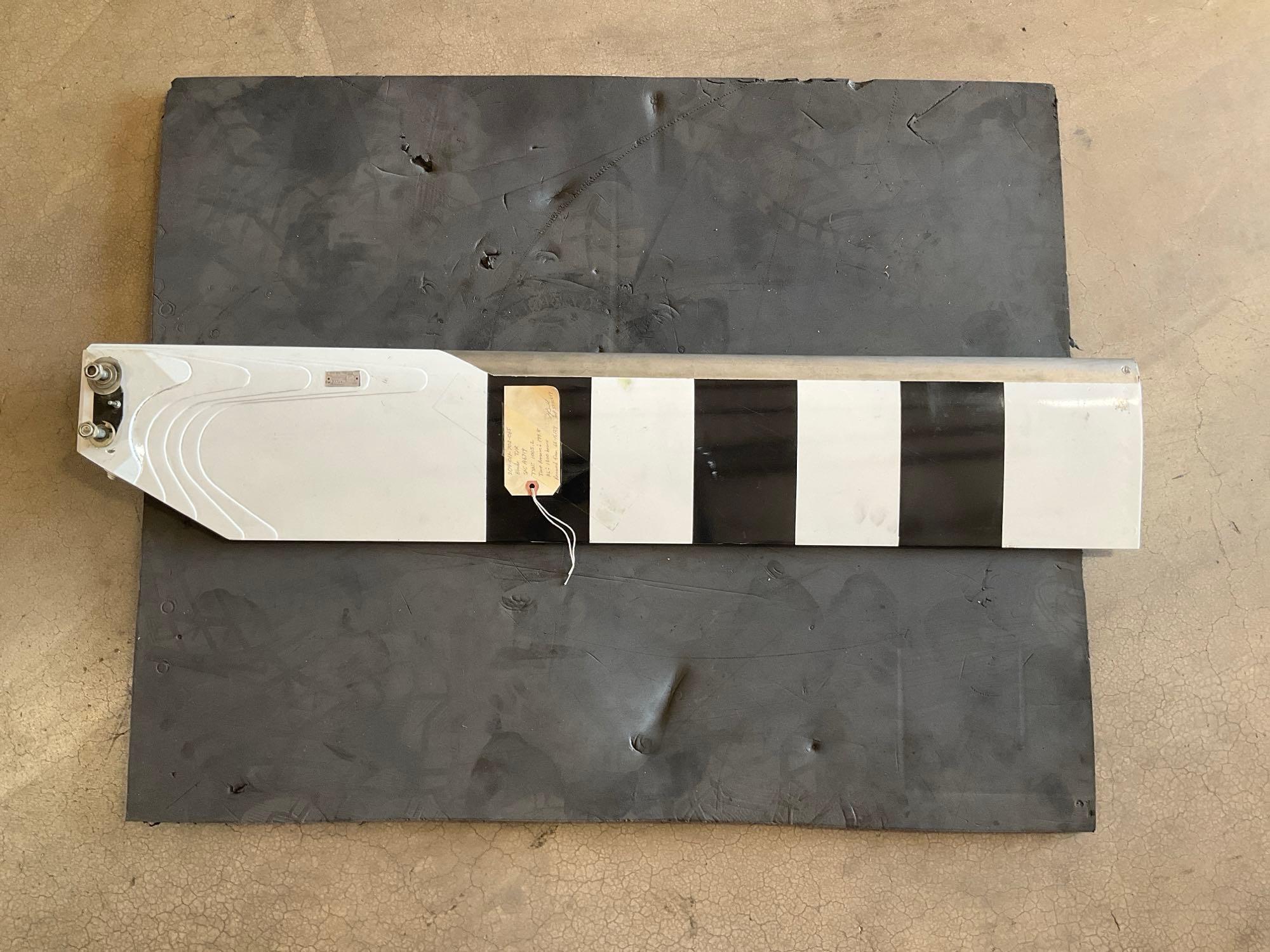 UH-1 TAIL ROTOR BLADES 204-011-702-015