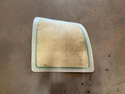 (LOT) UH-1 NEW & USED WINDOWS
