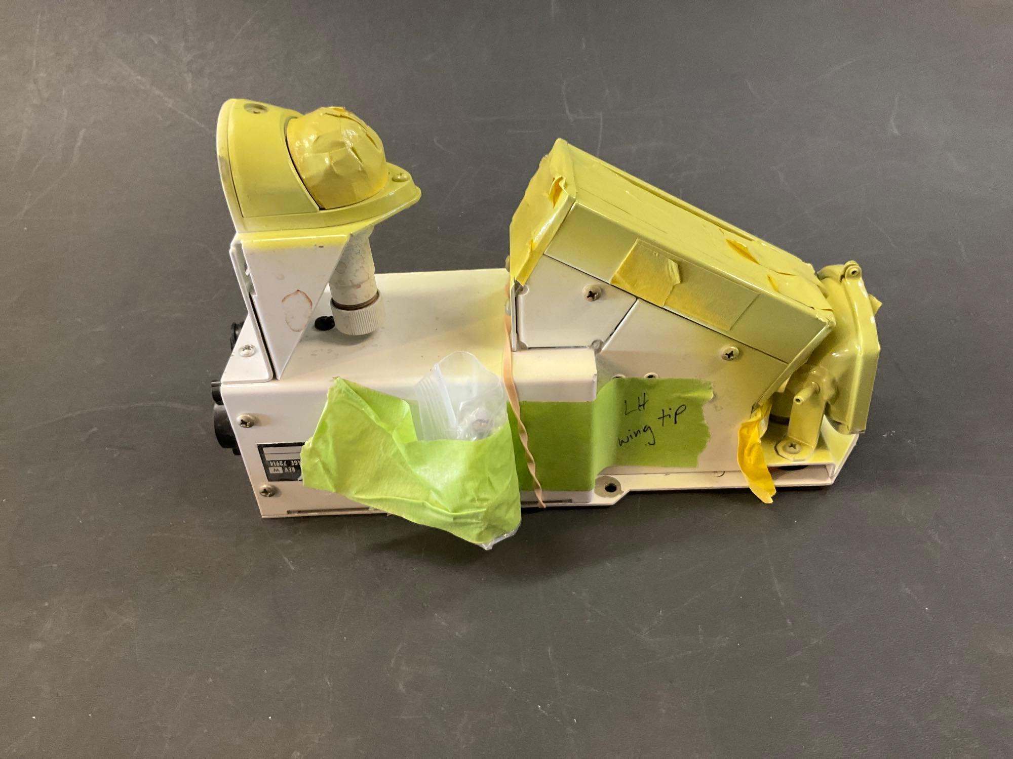 KING AIR NAV LIGHT ASSY 30-1329-SM (A/R)
