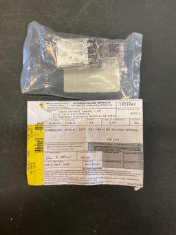 (LOT) NEW SWITCH, SPRING & EXPENDABLES WITH CESSNA CERTS 1941-4, PC-261, 5538203-12, S3526-25-109,