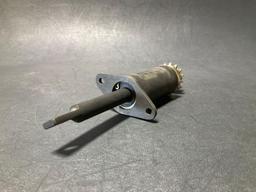 MUSKETEER TRIM ACTUATOR 169-524033-61 & AXLE SPACERS