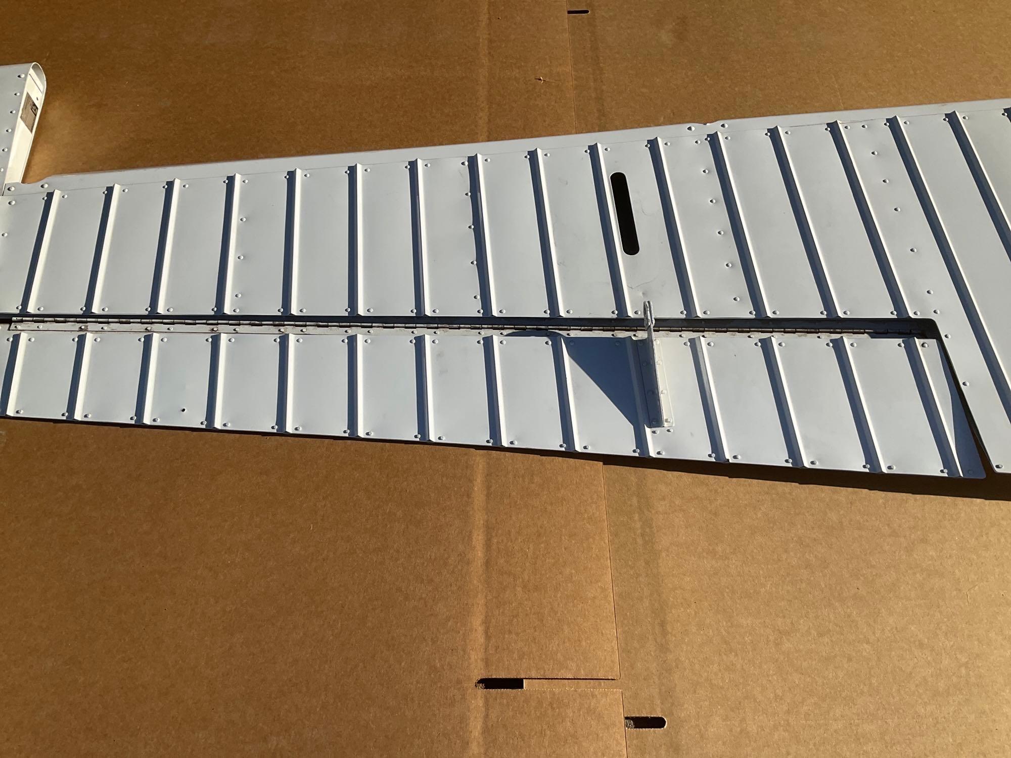 CESSNA 182 ELEVATOR