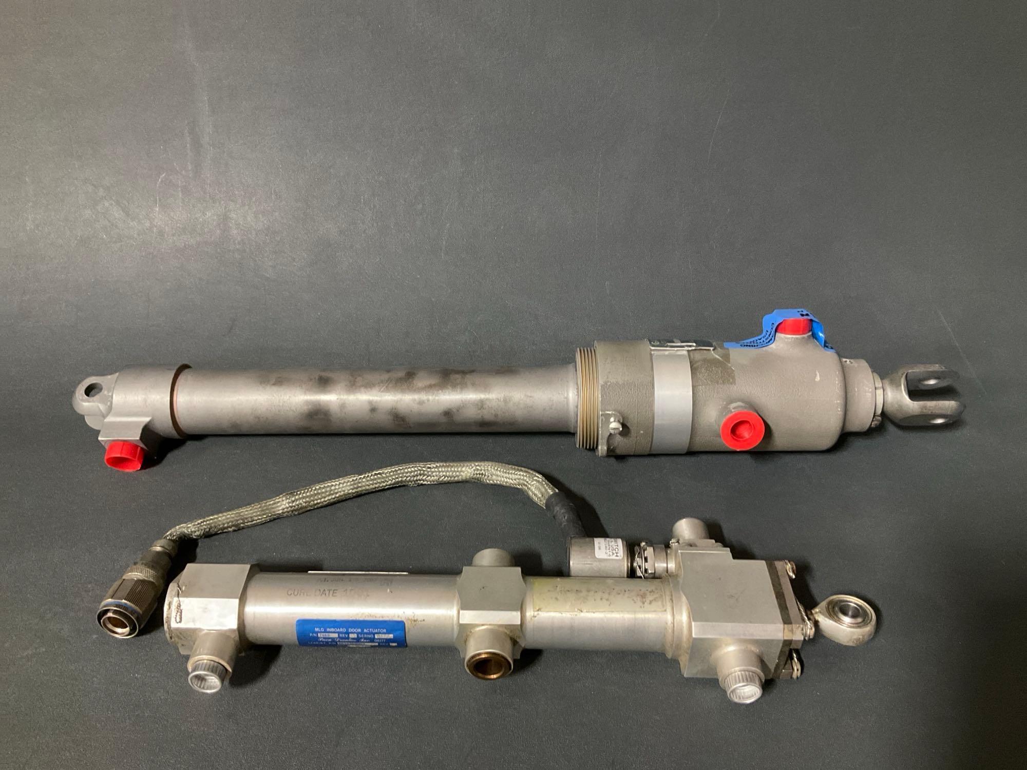 LEARJET MLG DOOR ACTUATOR 6632303003-001 & NLG ACTUATOR 2317100-5 (BOTH NEED REPAIR)