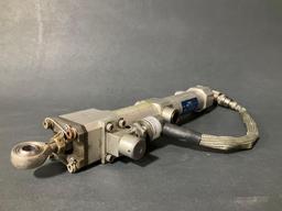 LEARJET MLG DOOR ACTUATOR 6632303003-001 & NLG ACTUATOR 2317100-5 (BOTH NEED REPAIR)