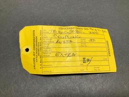 (LOT) AEROQUIP SERVICE PORT TB3005S4-80, PORTABLE OXYGEN REGULATOR & MASK