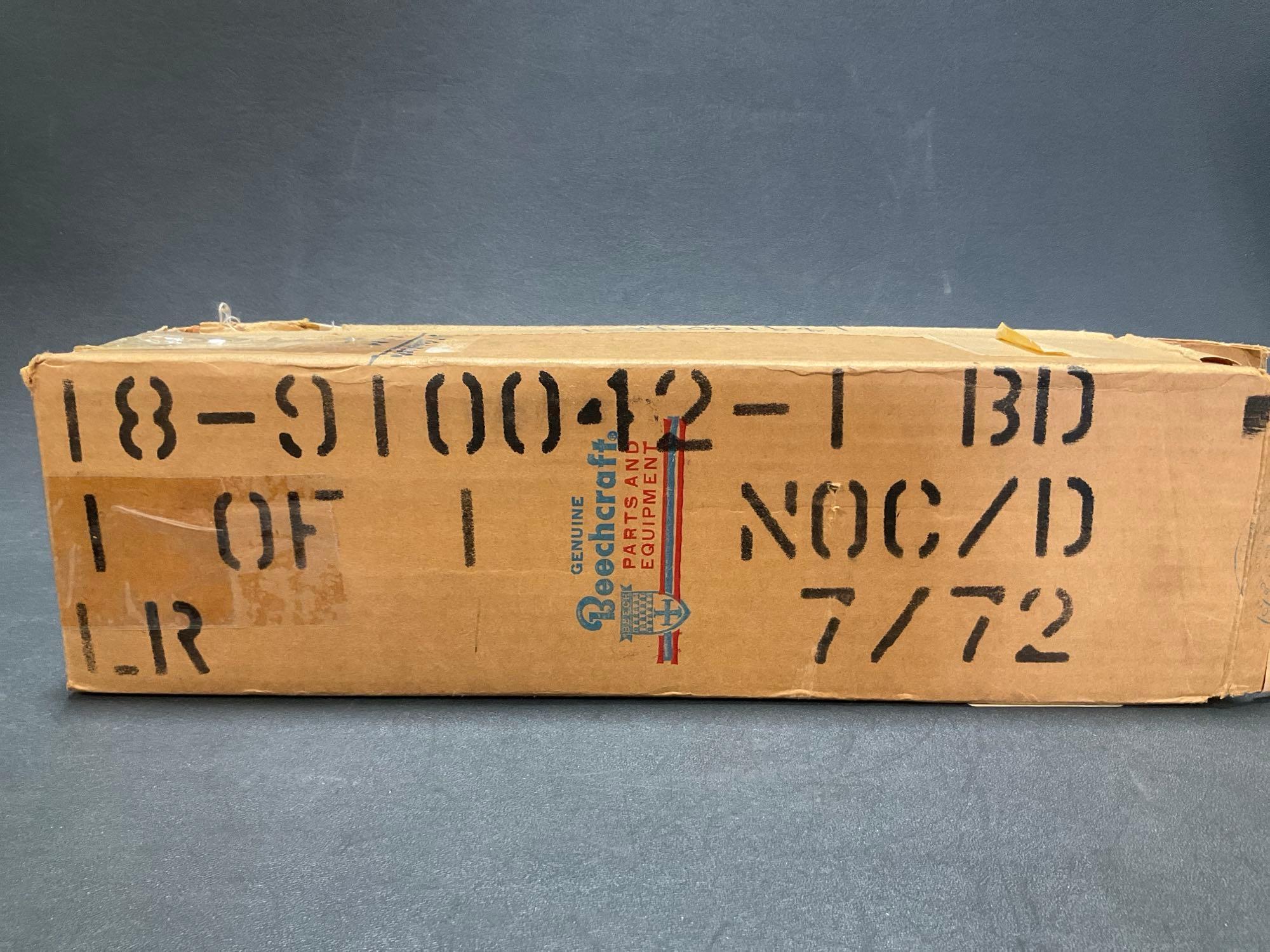 (LOT) BEECH 18 & BARON OPEN BOX KITS 18-910042-1, 55-4029-3 & BRACKET 90-530079-1