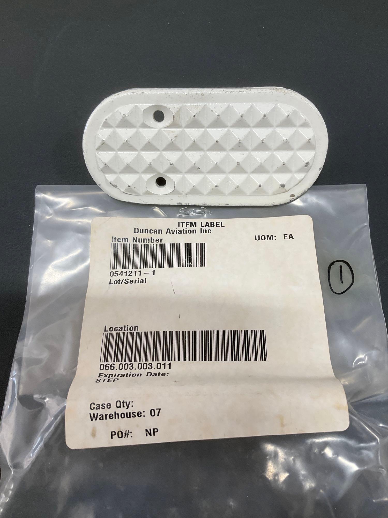 (LOT) CESSNA SK210-154-3 KITS, 172 STEPS 0541211-1, OVERVOLTAGE SENSOR 0S60, THERMOCOUPLES 756-307 &
