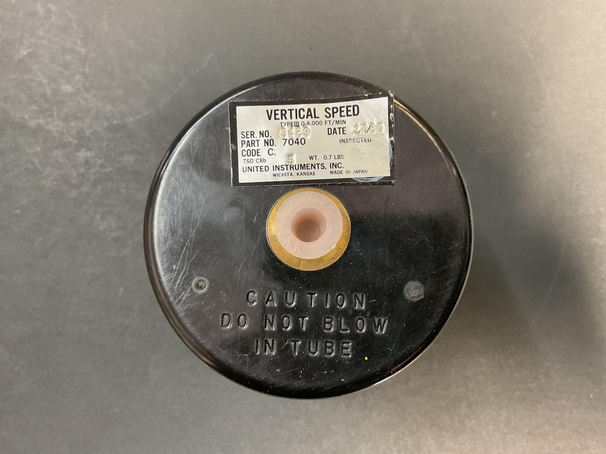 N.O.S. KING AIR RATE OF CLIMB INDICATOR 7040 ALT# 50-384073
