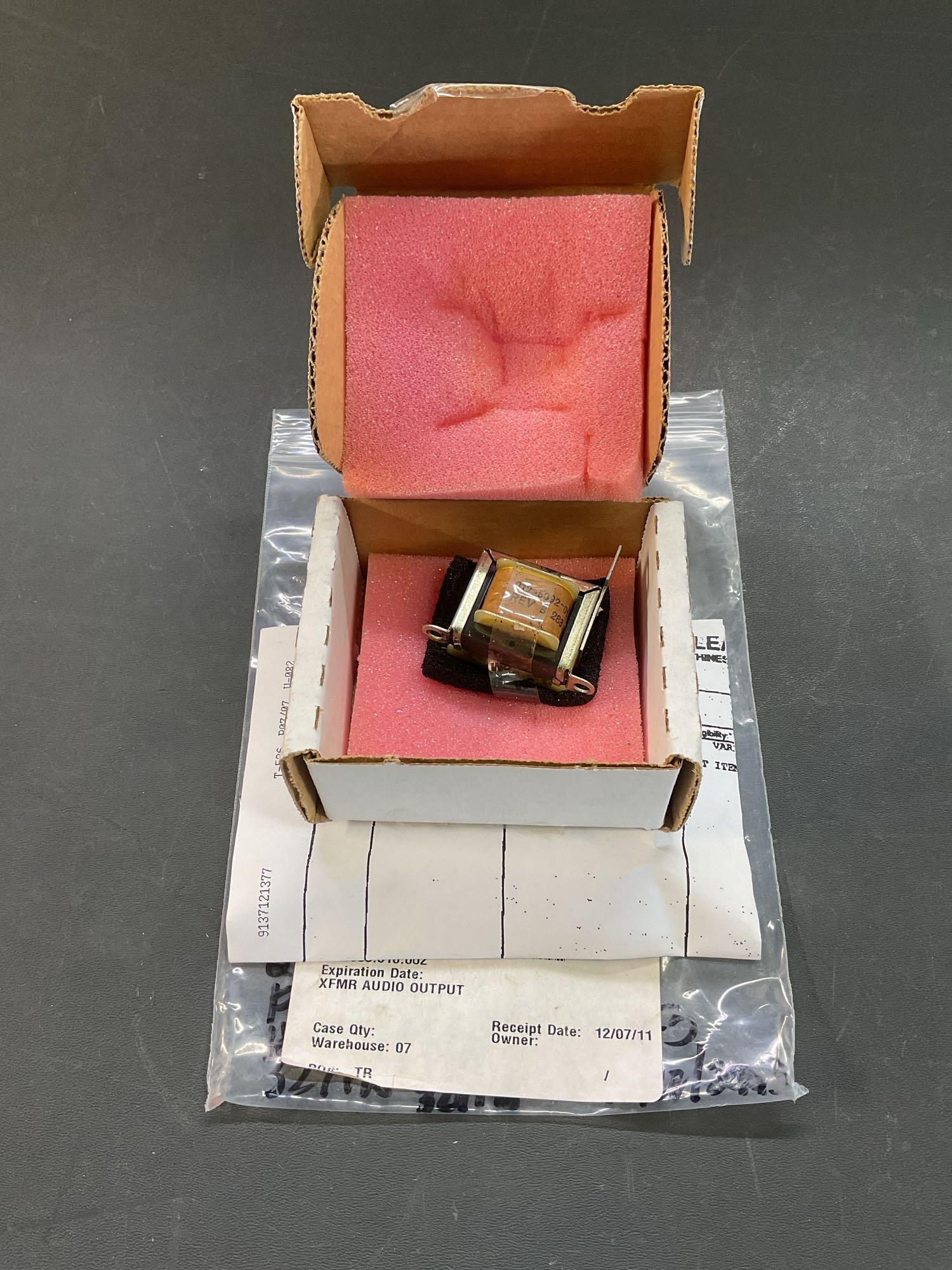 (LOT) NEW TIMER, ALTITUDE CONVERTER & TRANSFORMERS