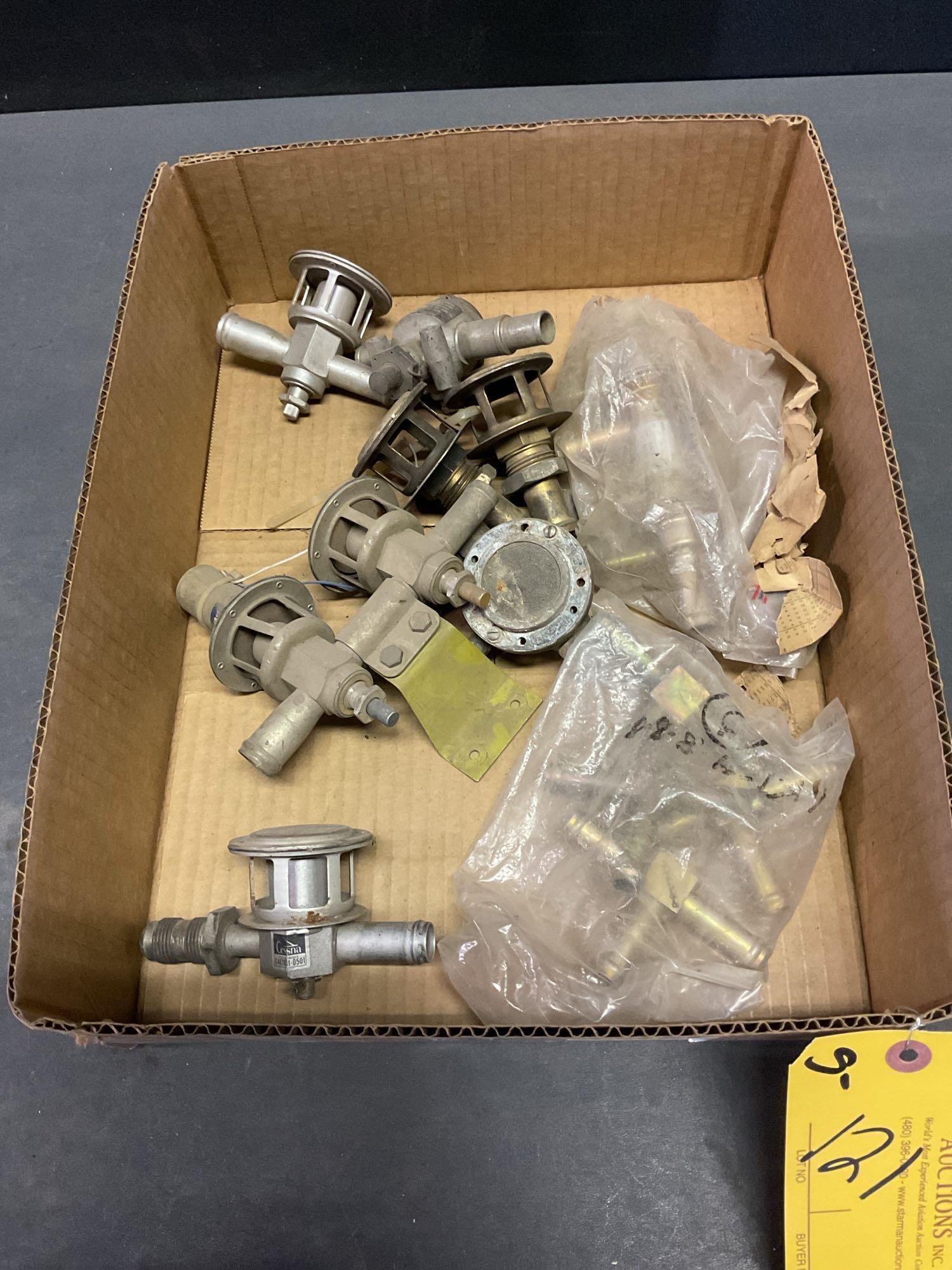 (LOT) HEADER TANKS, AIRBOXES & VAC RELIEF VALVES