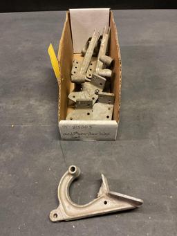 BOXES OF BEECHCRAFT GEAR DOOR HINGES
