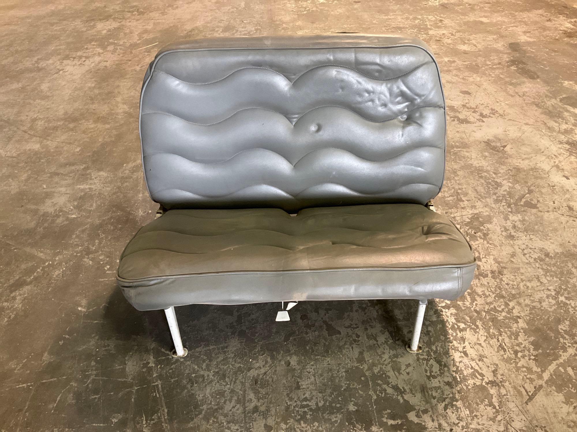 CESSNA SEAT SET (1 IS ARTICULATING)