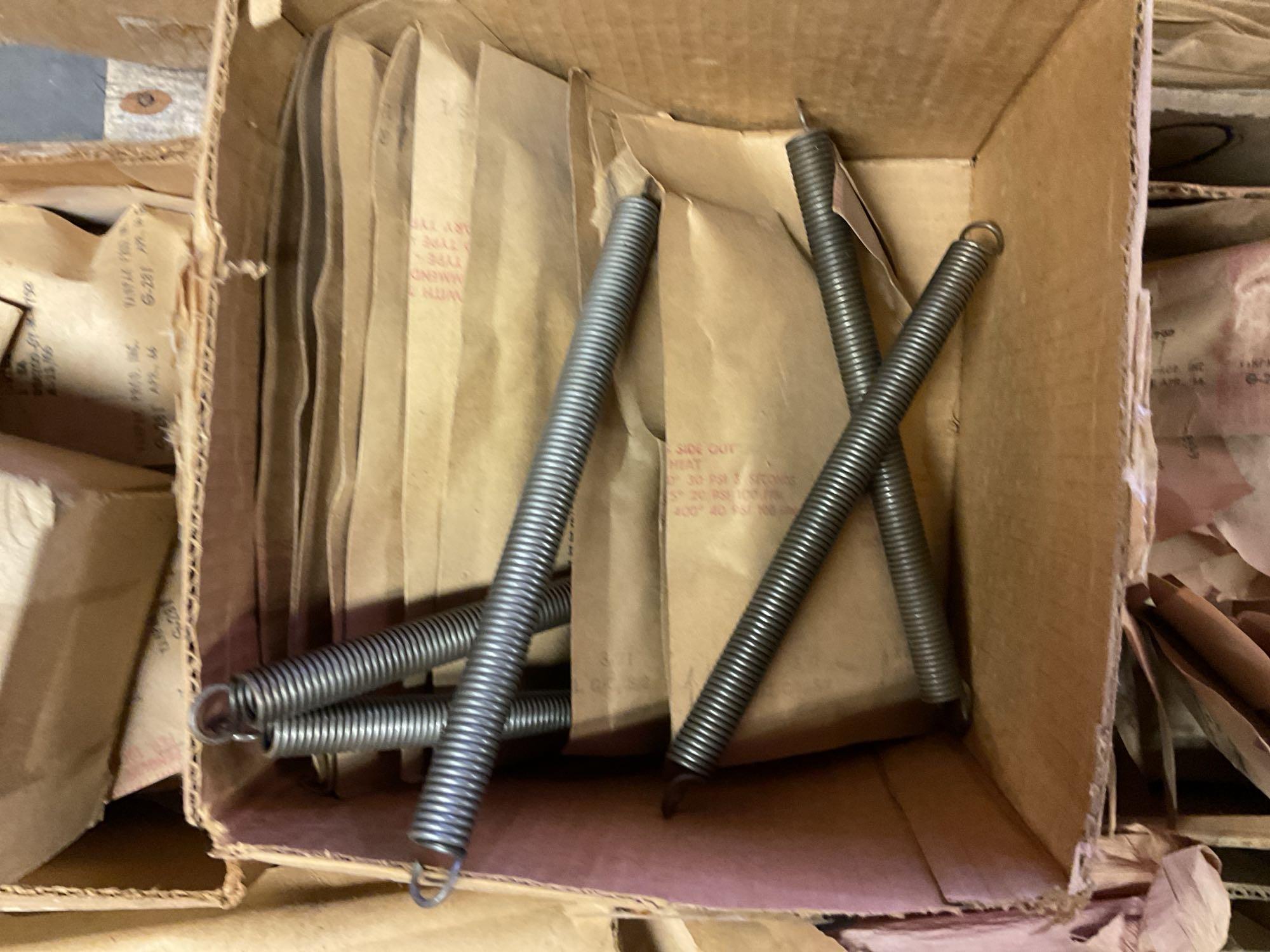 PALLETS OF TURBO CLAMPS & MISC