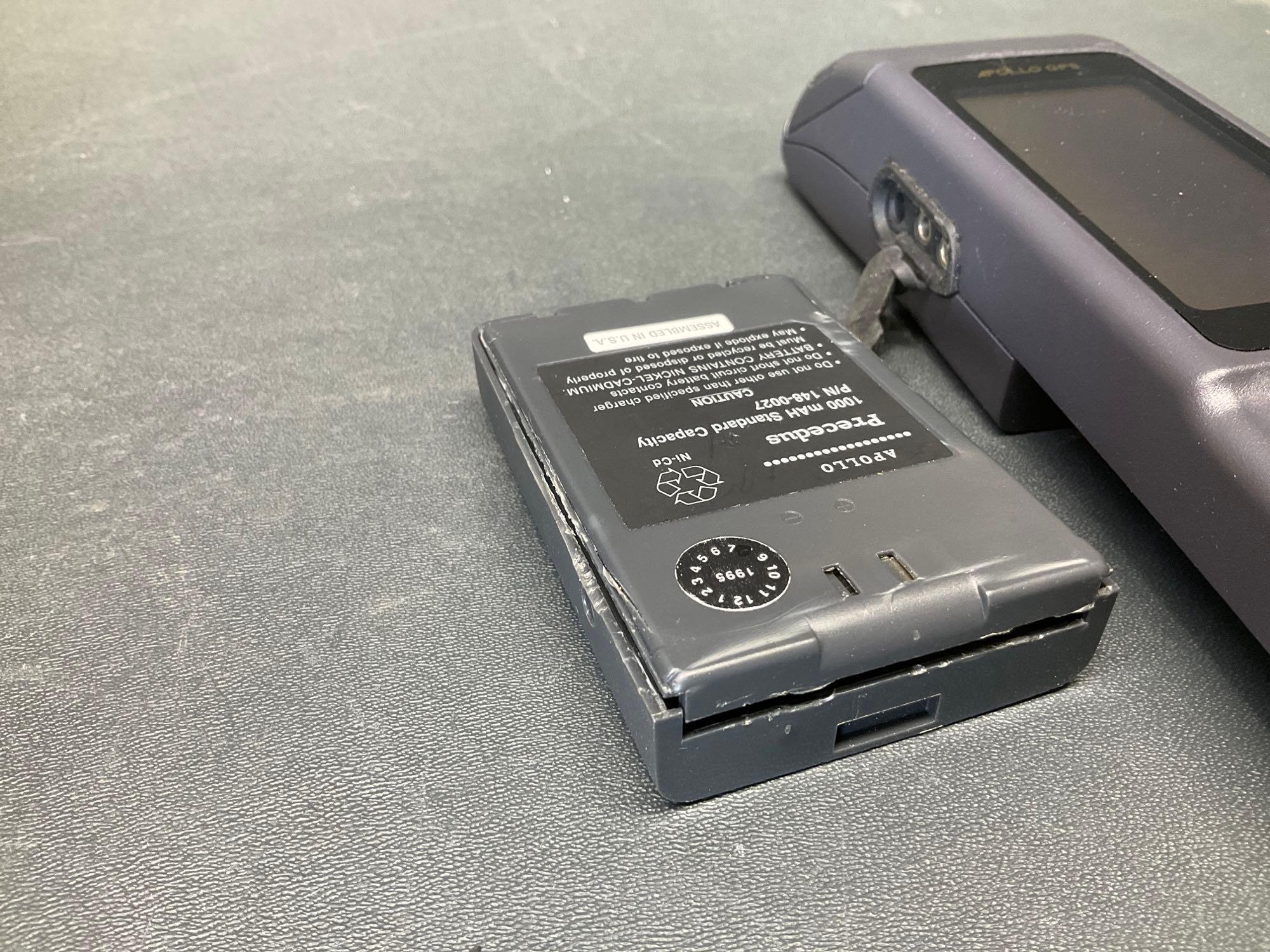 (LOT) APOLLO PORTABLE GPS, TRIMBLE UNITS & INSTALL KITS