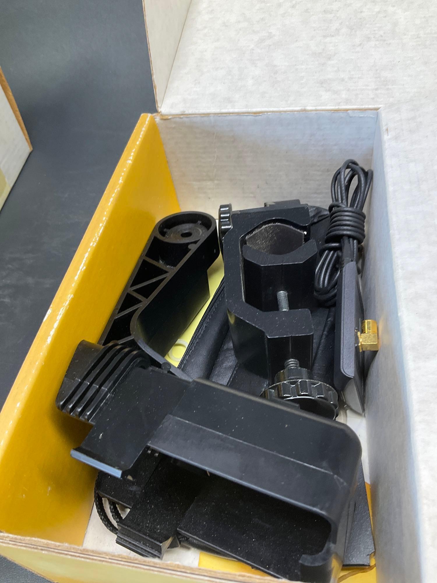 (LOT) APOLLO PORTABLE GPS, TRIMBLE UNITS & INSTALL KITS