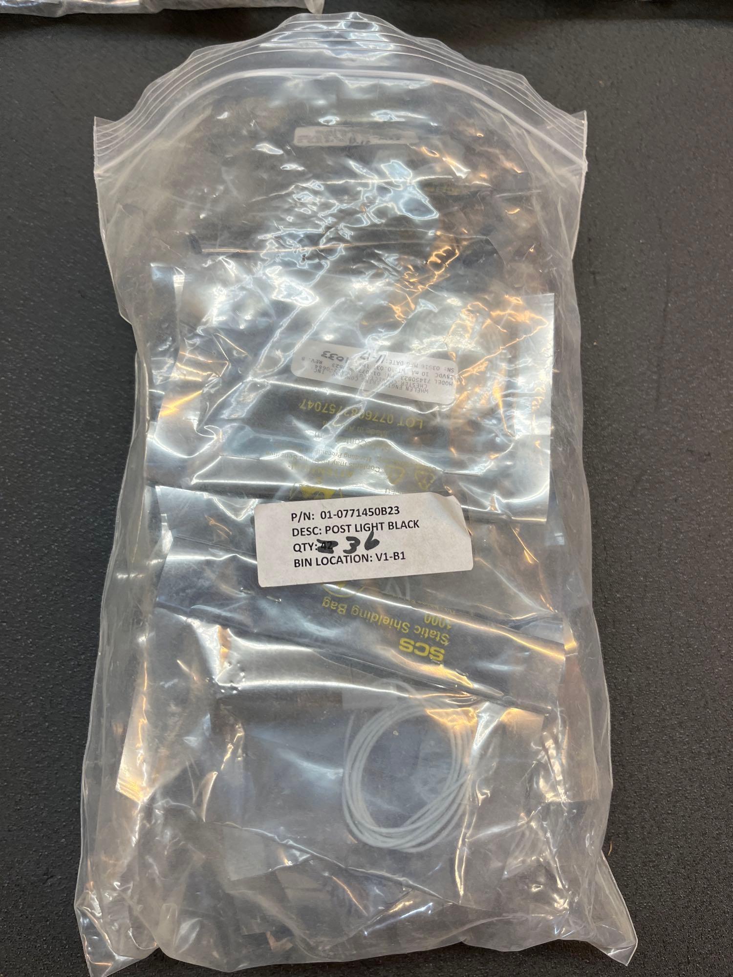 (LOT) (132) WHELEN LED INSTRUMENT POST LIGHTS 01-0771450B23 (NEW)