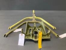 (LOT) BELL 206 SERVO MOUNT & YOKES 206-001-323-1 & 206-001-520-5