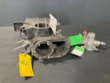 (LOT) BELL 204 FILTER HOUSING 204-040-760-005 & CASE 204-040-355-005 (NEEDS REPAIR)