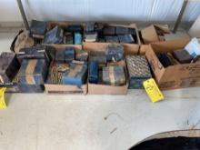 (LOT) NEW P&W HARDWARE AND SEALS