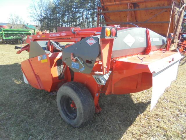 Kuhn FC353RGC Center Pivot Discbine, Rolls, Low Use w/ Paint Still On Cutte