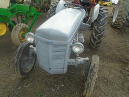 Ferguson TO20 Antique Tractor, S/N 261172, 3pt, Pto, Runs Great, From Local