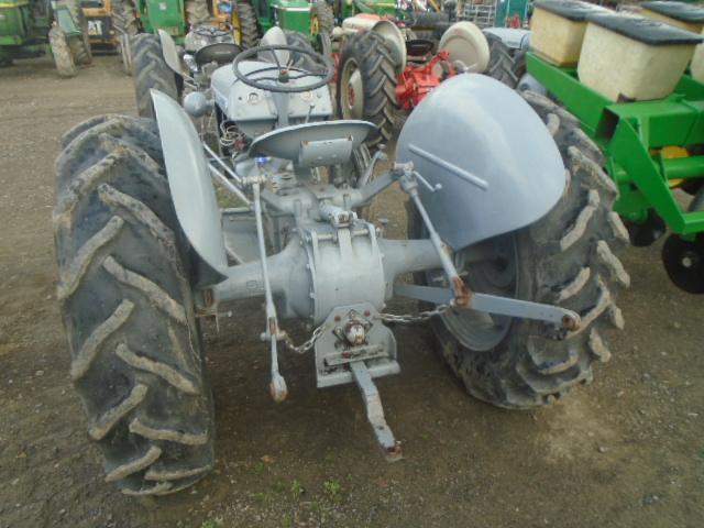 Ferguson TO20 Antique Tractor, S/N 261172, 3pt, Pto, Runs Great, From Local