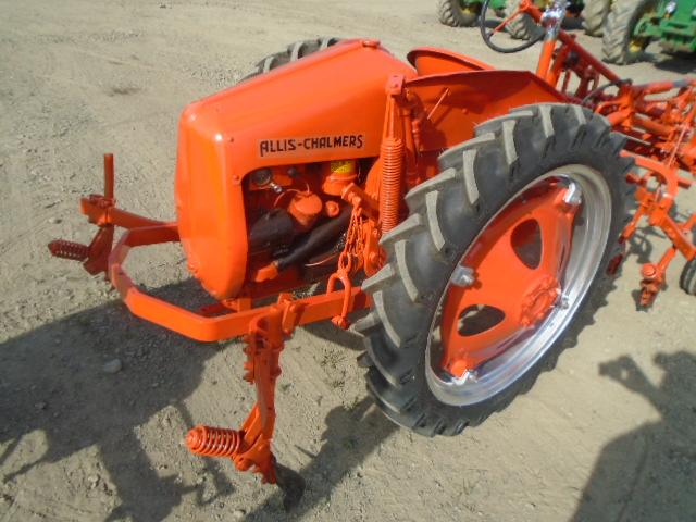 Allis Chalmers G Antique Tractor, Full Set Of Cultivators Front & Back, Har
