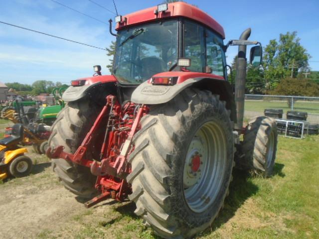 McCormick MTX155 Tractor, 4wd, Cab w/ Heat & Working AC, 16 Speed Transmiss