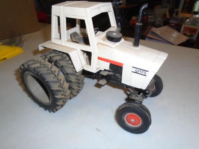 Case 1175 1/16 Custom Toy w/ Duals
