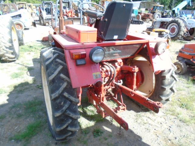 Belarus 250AS Tractor, Diesel, 3pt w/ Toplink, Pto, 466 Hours, Needs Batter