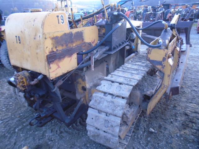 International T9 Dozer, Gas Powered, Will Run But Has A Few Gas Leaks That