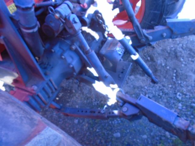 Kubota M9000 4wd Tractor w/ Loader, Hydraulic Shuttle, Rear Remotes, Nice C