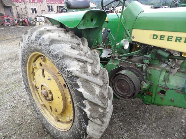 John Deere 630 Antique Tractor, Adjustable Wide Front, 3pt, Factory Toplink
