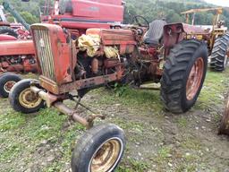 International 656 Diesel Tractor For Parts Of Repair, Wide Front, Fast Hitc