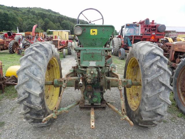 John Deere 70 Diesel Parts Tractor, Rollamatic, 3pt Hitch, Decent BFG 14.9-