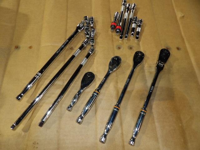 Gear Wrench Ratchet, Breaker Bar, Extension Set