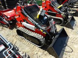 AGT LRT23 Mini Tracked Skid Steer, 739CC V Twin Gas Engine, Dingo Style Qui