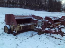 New Holland 282 Square Baler, Super Sweep, Applicator