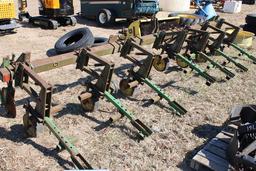John Deere 825 6 Row 3pt Cultivator