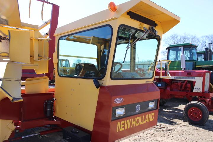 New Holland 1089 Stack Cruiser Bale Wagon, Very Clean 2 Owner Local Machine
