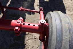 International 706 Gas Tractor, 15.5-38 Tires, Dual Pto, 3pt, Working TA, Wh