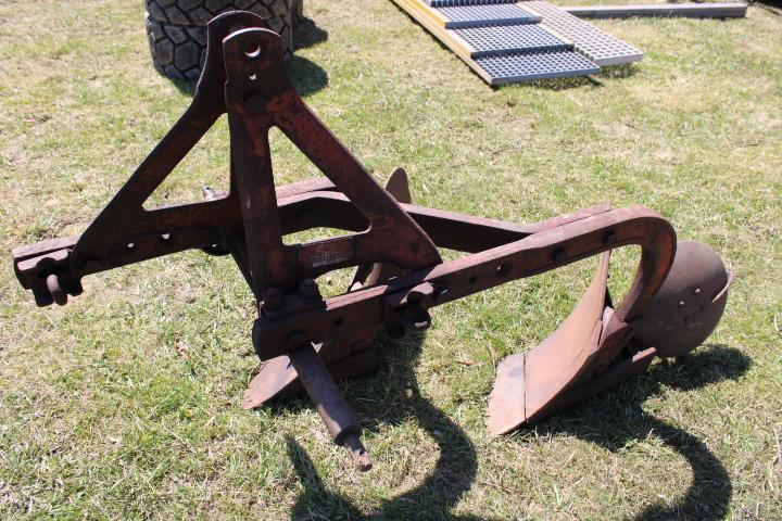 Dearborn 3pt 2x Plow