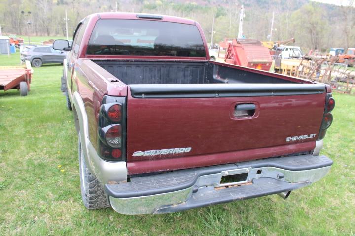 2001 Or 2002 Chevy 1500 Extended Cab Pickup, BAD FRAME PARTS ONLY, Trailere