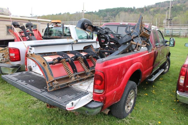 2007 Ford F350 4x4 Pickup Truck w/ Western V Plow, Has Some Rust, 176K Mile