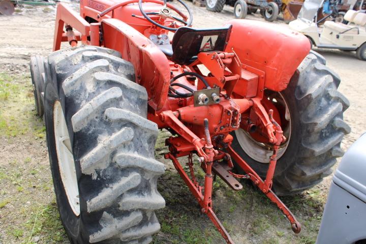 Allis Chalmers D15 Antique Tractor w/ Loader, Power Steering, 6120 Hours, R