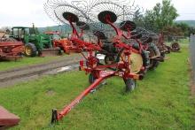 Maasey Ferguson 1508 8 Wheel Pull Type Hay Rake, Hydraulic Fold, Like New C
