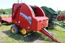New Holland 450 Utility Rollbelt Round Baler, Net Wrap, Monitor In Office