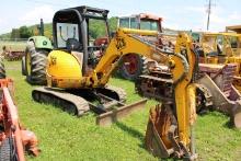 JCB 8032ZTS Mini Excavator, Hydraulic Thumb, Backfill Blade, Needs A Batter