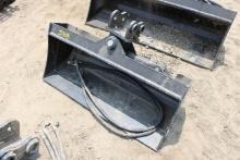 32" Hydraulic Tilt Smooth Edge Ditching Bucket
