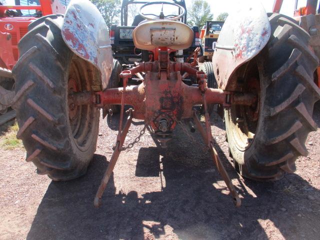 FORD 8N TRACTOR, NO DRAWBAR,